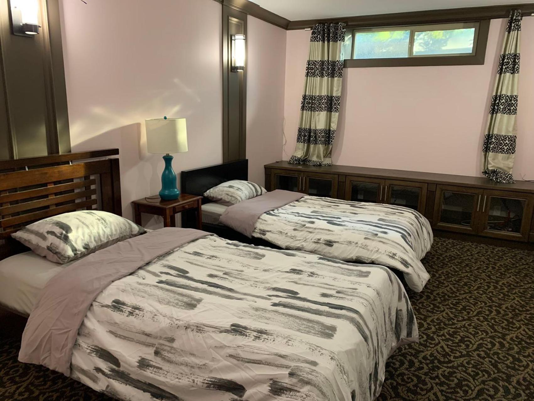 Spacious Burnaby Guest Home Bagian luar foto
